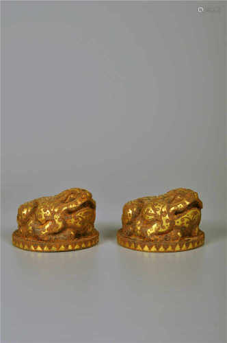 Gold inlaid bronze toad