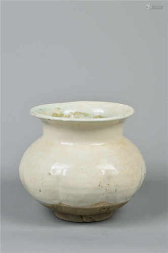 A Gongxian kiln jar