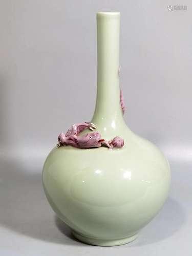 Famille Rose Long-neck Vase Qianlong Style