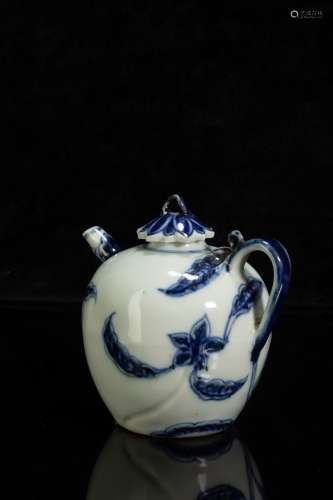XuanDe Style Blue and White Kiln Vase from Ming