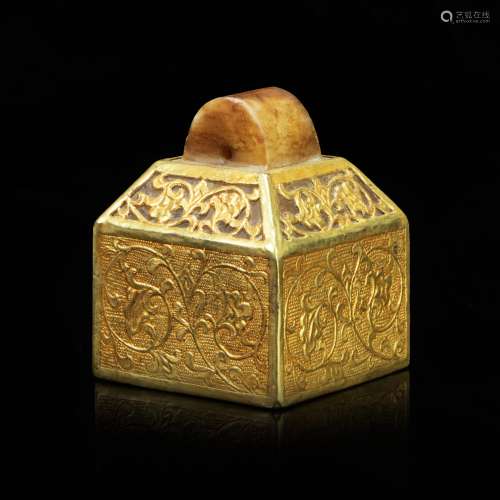 Gold with Jade Seal from Yuan