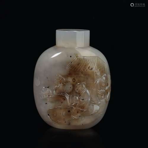 white Agate Snuff Bottle from Qing