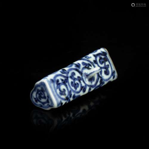 XuanDe Styale white and Blue Kiln Pen Holder from Ming