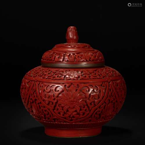 Lacquerware Container with Top from Qing