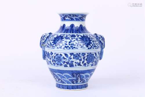Blue-and-white Pot with Sea Wave Pattern, During Qianlong Reign ,Qing Dynasty