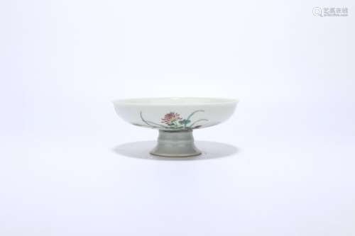 chinese famille rose porcelain stem plate