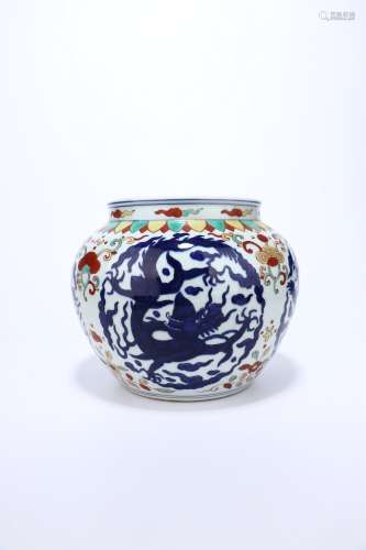 chinese blue and white wucai porcelain jar