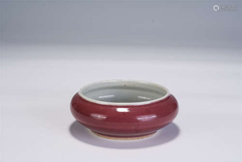 A CHINESE COWPEA RED GLAZED PORCELAIN BRUSH WASHER