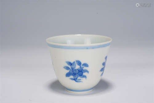 A CHINESE BLUE AND WHITE PORCELAIN CUP