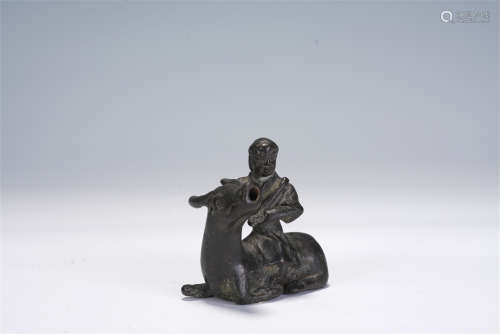 A CHINESE FIGURE AND ANIMAL BRONZE WATER DROPPER