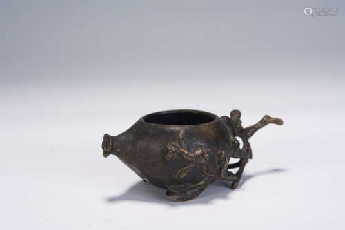 A CHINESE CARVED BRONZE WATER POT