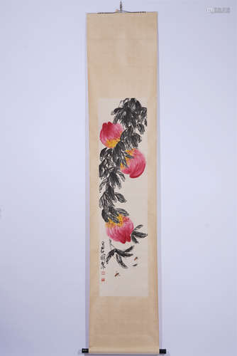 A CHINESE HANGING SCROLL PAINTING OF LONGEVITY PEACHES