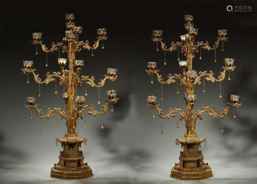 A PAIR OF ANCIENT CHINESE GILT-BRONZE CRYSTAL OIL LAMPS