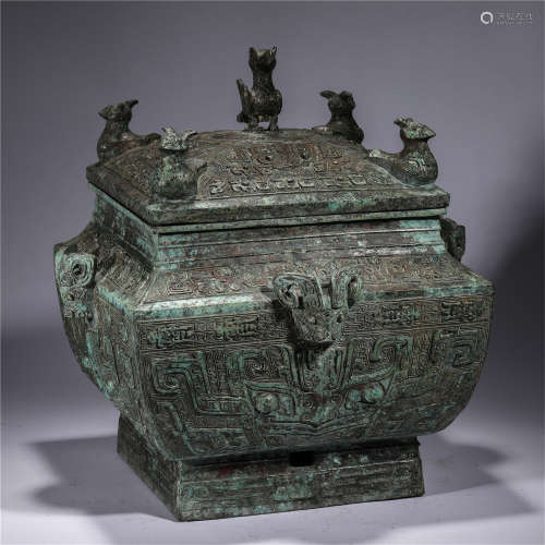 A CHINESE BRONZE WARE