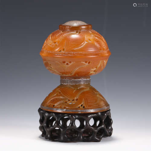 A CHINESE AGATE CUP