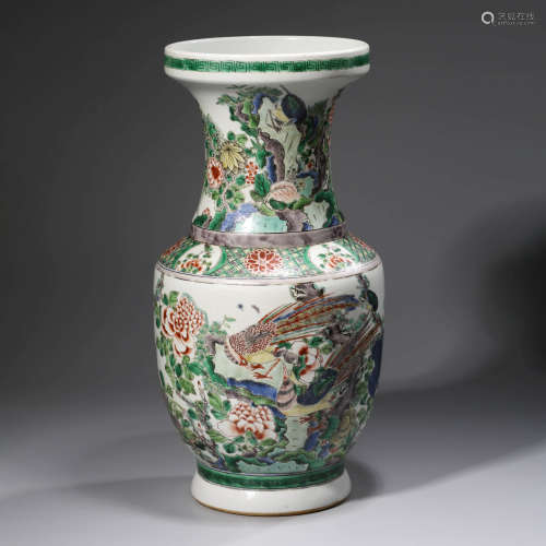A Famille Verte Flower&Bird Pattern Porcelain Dish-top Vase