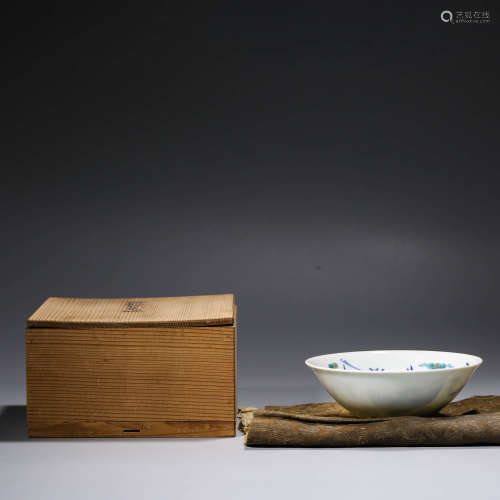 A Doucai Crane Pattern Porcelain Bowl