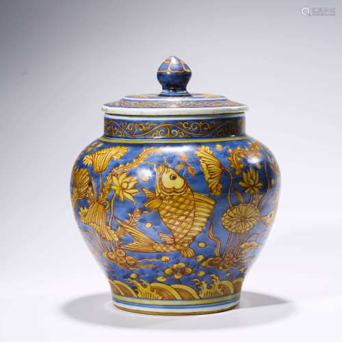 A Blue Ground Yellow Colored Fish Pattern Porcelain Jar with Cover