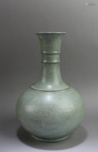 Chinese Ruyao Vase