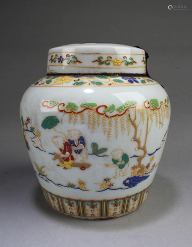 Chinese Porcelain Tea Leaves Container