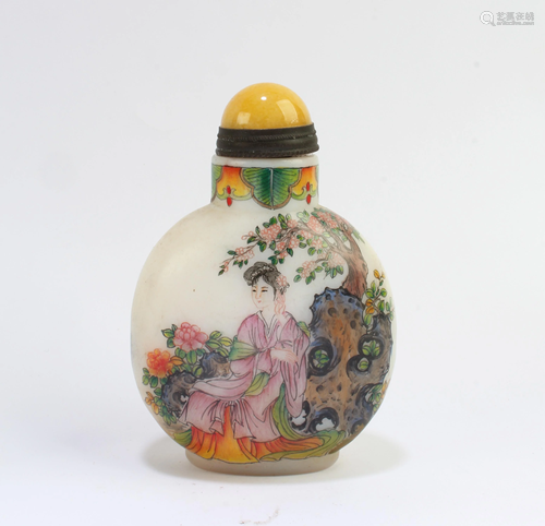 Chinese Peking Glass Snuff Bottle