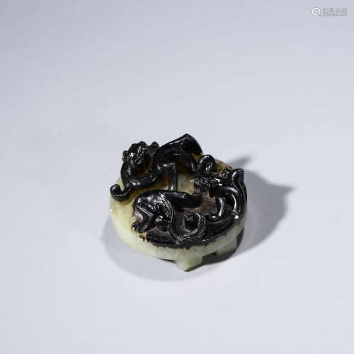 A Black White Jade Belt Accessory