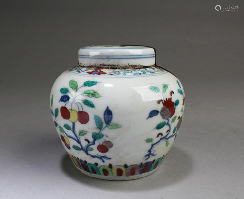 Chinese Porcelain Tea Leaves Container