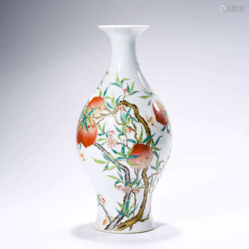 A Famille Rose Peach Pattern Porcelain Olive-shaped Vase