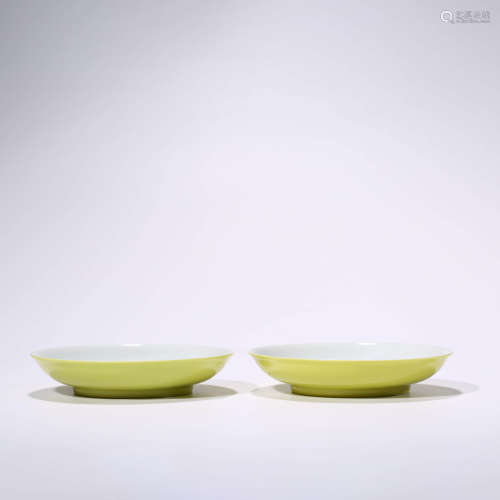 A Pair of Yellow Ground Porcelain Saucers