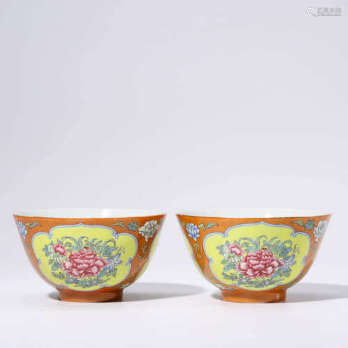 A Pair of Carmine Red Ground Famille Rose Peony Pattern Porcelain Bowls