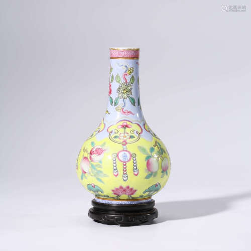 An Enamel Famille Rose Painted Porcelain Vase