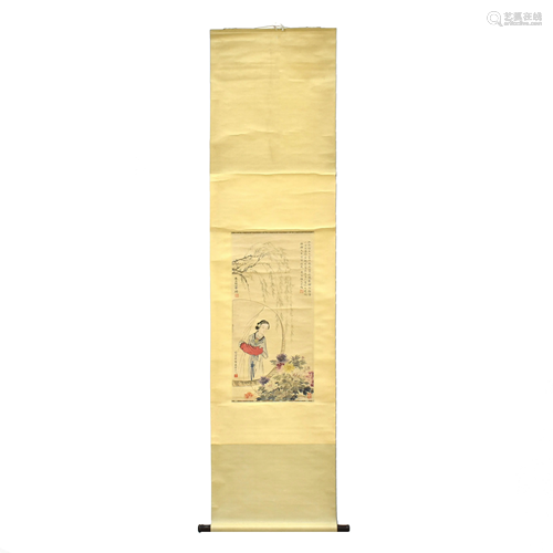 CHINESE SCROLL PAINTING OF LADY AND PEONY