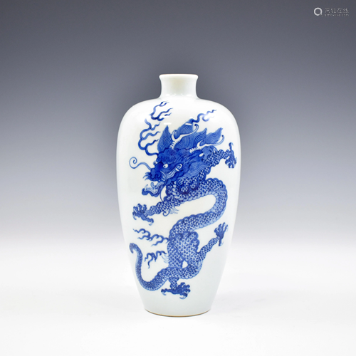 KANGXI BLUE & WHITE DRAGON MEIPING VASE