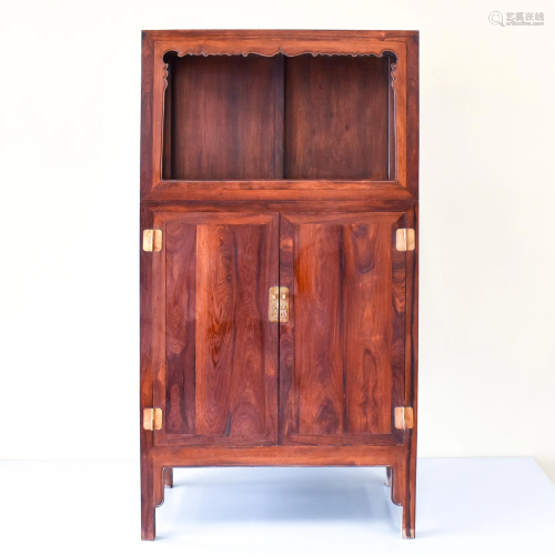A FINE CHINESE HUANGHUALI DOUBLE DOOR CABINET