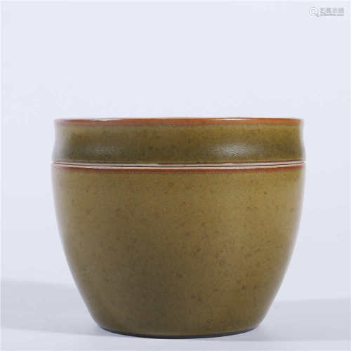 Qing Dynasty Qianlong tea covered jar