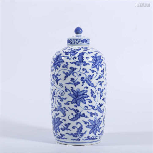 Qing Yongzheng blue and white lid jar