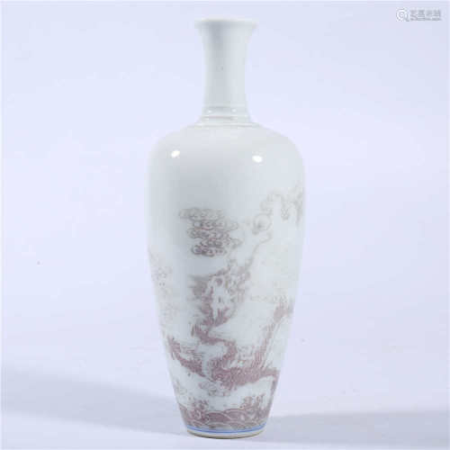 Qing Dynasty Kangxi glaze red dragon bottle