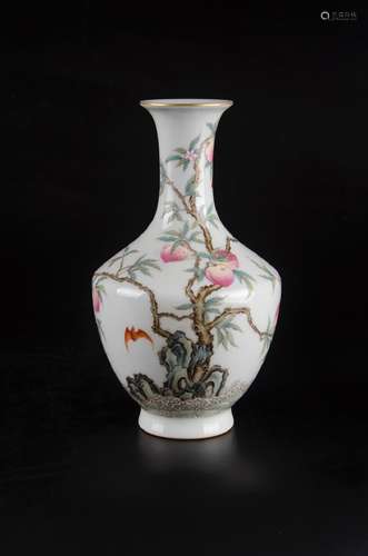 QING DYNASTY QIANLONG PERIOD-FAMILLE ROSE NINE PEACHES LONGEVITY VASE