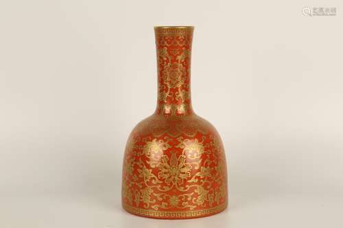 QING DYNASTY QIANLONG PERIOD--GILT PAINTING RED GLAZING VASE