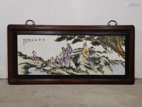 FAMILLE ROSE FIGURE STORY MOTIF PLAQUE