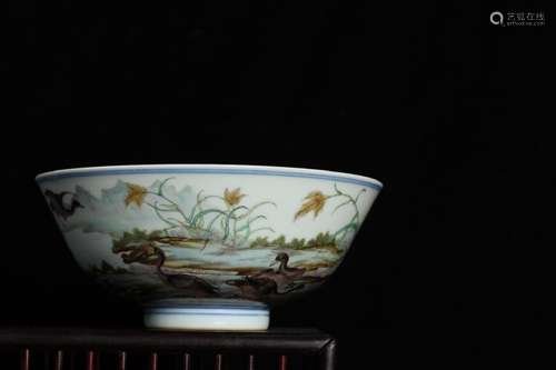 QING DYNASTY QIANLONG PERIOD-FAMILLE ROSE BIRDS FLOWERS BOWL