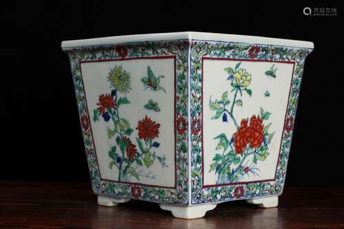 QING DYNASTY YONGZHENG PERIOD-FAMILLE ROSE FLOWERS FLOWERS POT