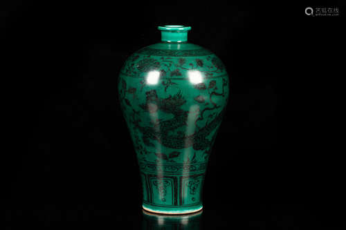 GREEN GLAZED 'DRAGON' VASE