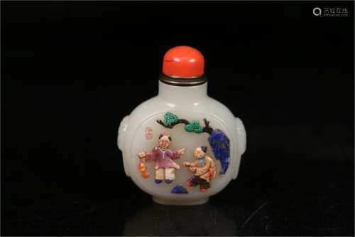 A Chinese Carved Jade Snuff Bottle