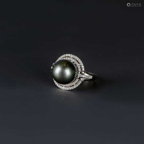 A TAHITIAN PEARL & DIMOND RING, AIGL CERTIFIED