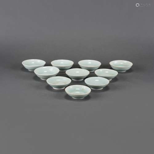LOT OF 10, A GROUP OF CELADON GLAZED DISHES