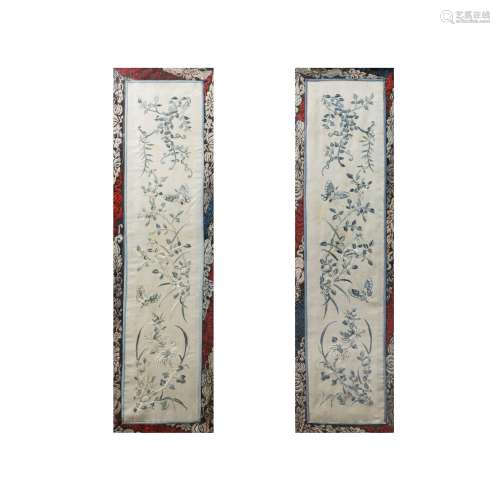 A PAIR OF CHINESE EMBROIDERED FLOWERS