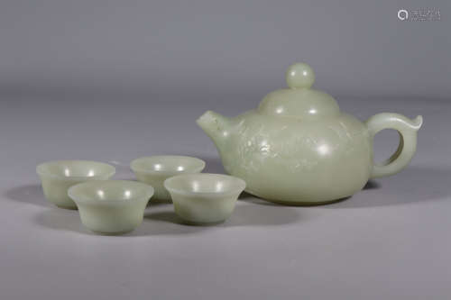 SET OF CHINESE CARVED HETIAN JADE TEAPOT