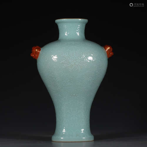 DIANDETANG MARK, CHINESE LVSONG GREEN VASE