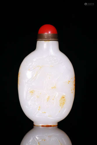CHINESE CARVED HETIAN JADE SNUFF BOTTLE